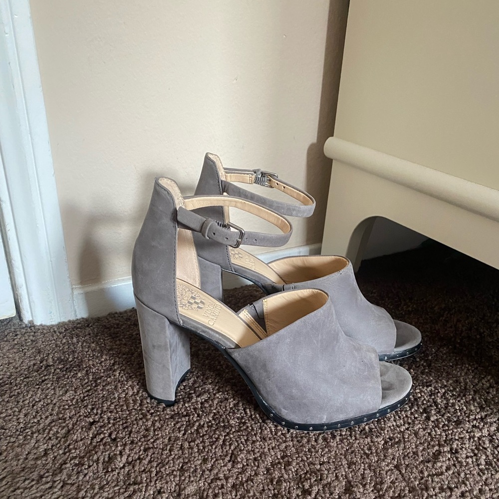 Vince Camuto Gray Heels